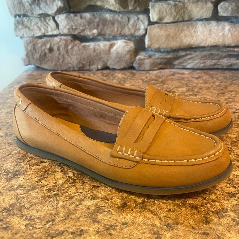 Women’s Sperry Loafers Size 9